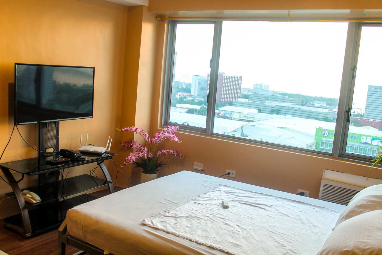 Titan At Wh Taft Residences * Manila